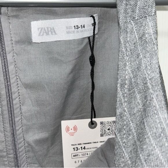 Zara Stripe Girls Sleeveless Pleated Dress(Size 13-14yrs) - Picture 6 of 6